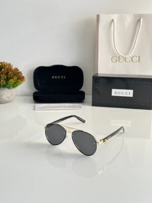 Gucci_5118_Gold_Black