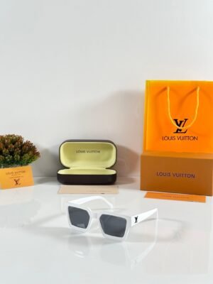 Louis_Vuitton_1505_White_Black