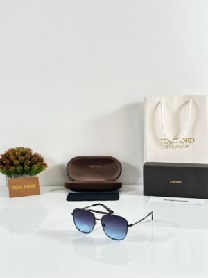 Tomford 559 Black Blue
