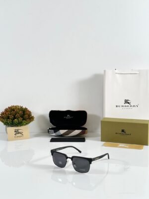 Burberry_2821_Black
