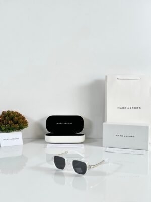Marc Jacobs 1140 Ice Black