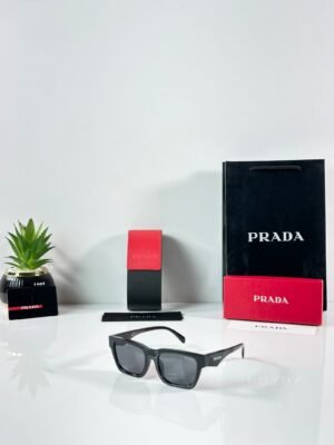 Prada_06_Shine_Black