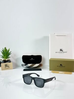 Burberry_4358_Black_Multi