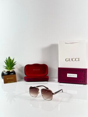 Gucci_2005_Gold_Brown
