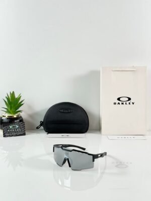Oakley_9965_Black_Silver_Mercury
