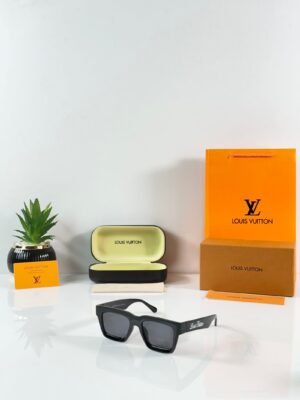 Louis_Vuitton_6093_Black