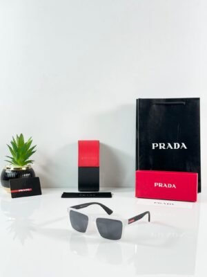 Prada_100_Ice_Black