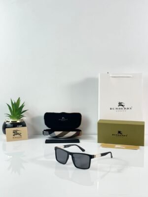 Burberry_8233_Mate_Black